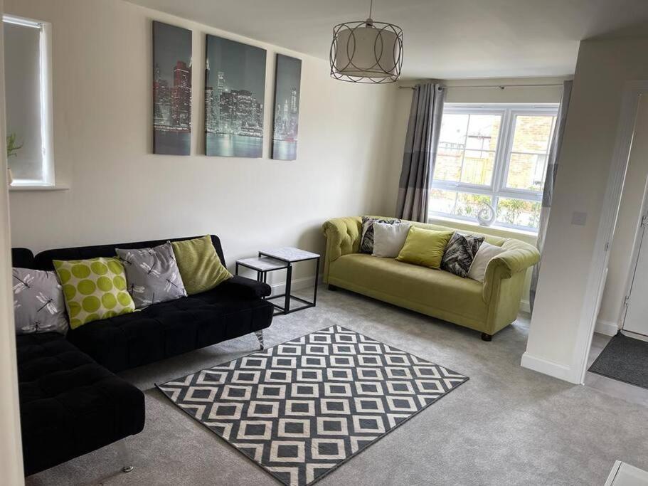 Villa Cozy 3 Bed Sasha House In Beeston Nottingham Exterior foto